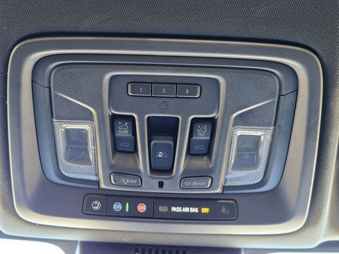 Certified 2025 Chevrolet Silverado 1500 High Country w/ High Country Premium Package image 26