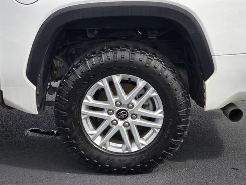 Used 2023 Toyota Tundra SR5 w/ SR5 Convenience Package AWD/4WD image 24