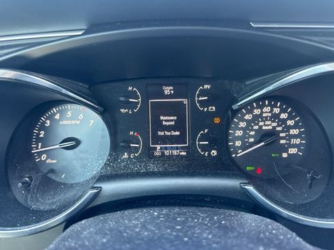 Used 2019 Toyota Sequoia TRD Sport AWD/4WD image 20
