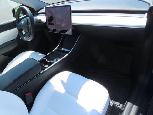 Used 2020 Tesla Model Y Long Range AWD/4WD image 33