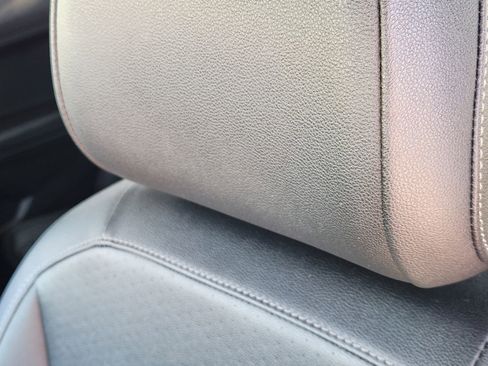 Used 2020 Volkswagen Tiguan SE w/ Panoramic Sunroof Package image 18