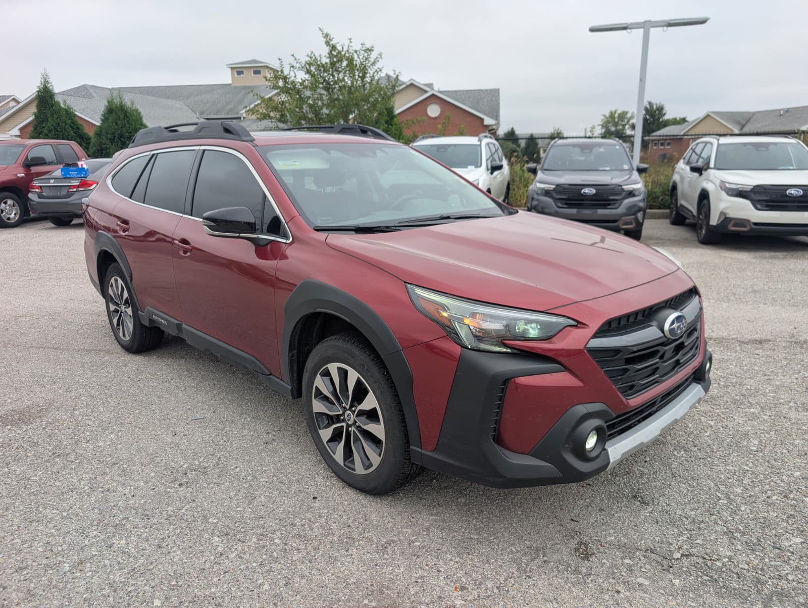 Certified 2024 Subaru Outback Limited AWD/4WD image 3