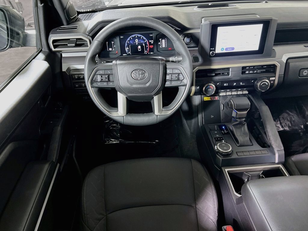 Certified 2025 Toyota Tacoma SR5 AWD/4WD image 19