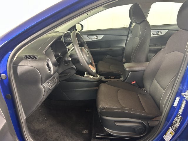 Used 2024 Kia Forte LXS w/ LXS Technology Package FWD image 11