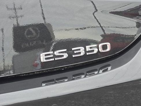 New 2025 Lexus ES 350 w/ Premium Package image 9