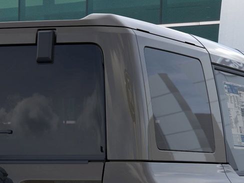 New 2025 Ford Bronco Badlands image 25