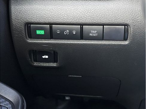 Used 2024 Nissan Sentra S image 16