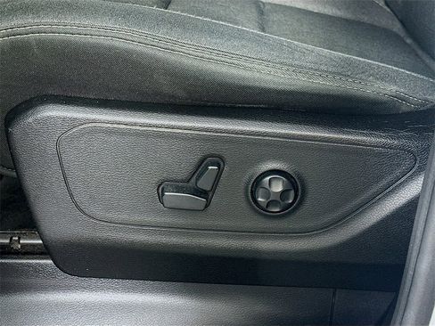 Used 2019 RAM 1500 Big Horn image 23