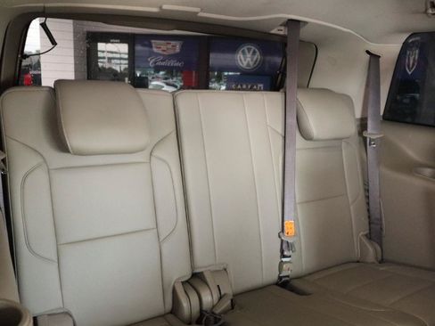 Used 2017 Chevrolet Tahoe Premier RWD image 40