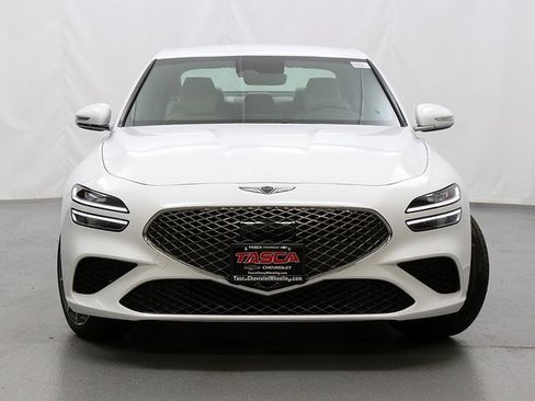 Used 2025 Genesis G70 2.5T image 5