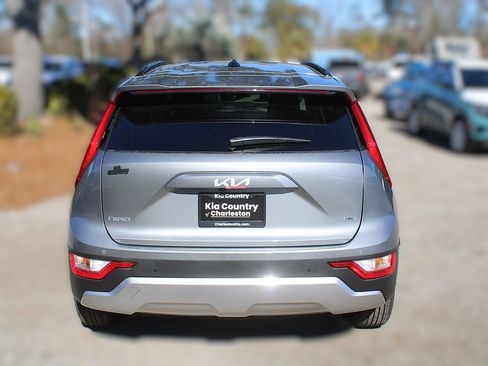 New 2026 Kia Niro LX FWD image 9