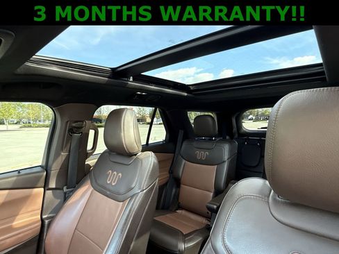 Used 2022 Ford Explorer King Ranch w/ Premium Technology Package image 21