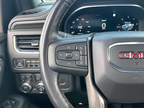 Used 2023 GMC Yukon XL AT4 w/ AT4 Premium Package image 20