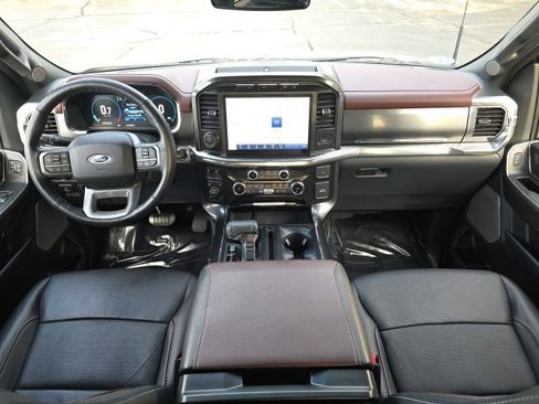 Certified 2022 Ford F150 Lariat w/ Equipment Group 502A High image 9