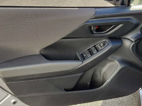 Certified 2025 Subaru Crosstrek 2.0i image 12