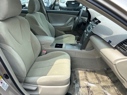 Used 2008 Toyota Camry Hybrid FWD image 17