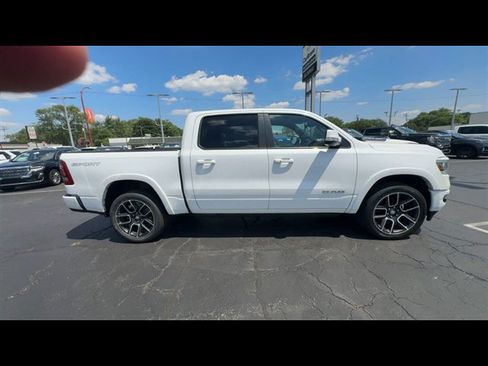 Used 2021 RAM 1500 Laramie AWD/4WD image 9