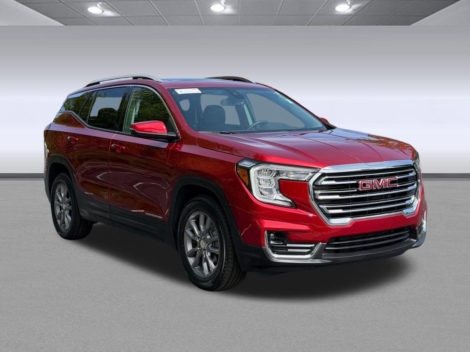 Used 2024 GMC Terrain SLT w/ Infotainment Package II AWD/4WD image 7