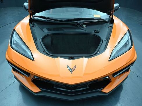 Used 2024 Chevrolet Corvette Stingray Premium Cpe w/ Z51 Performance Package RWD image 21