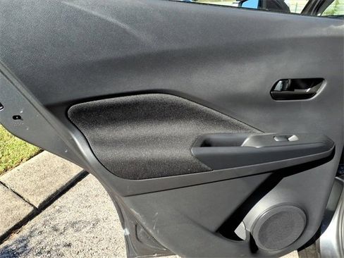 New 2025 Nissan Kicks Play S image 8