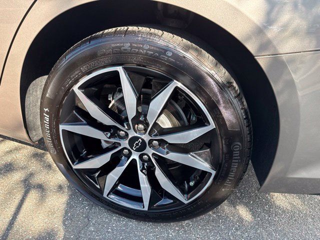 Used 2023 Chevrolet Malibu RS FWD image 9
