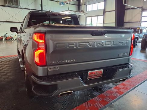Used 2021 Chevrolet Silverado 1500 High Country w/ Technology Package AWD/4WD image 5