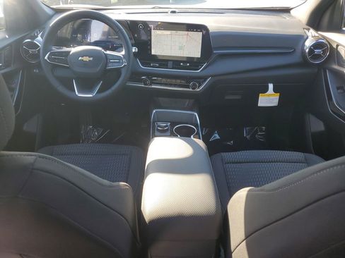 New 2026 Chevrolet Equinox LT image 9