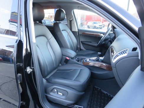 Used 2017 Audi Q5 2.0T Premium Plus w/ Technology Package image 11
