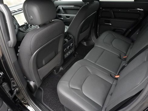 New 2026 Land Rover Defender 110 V8 AWD/4WD image 29