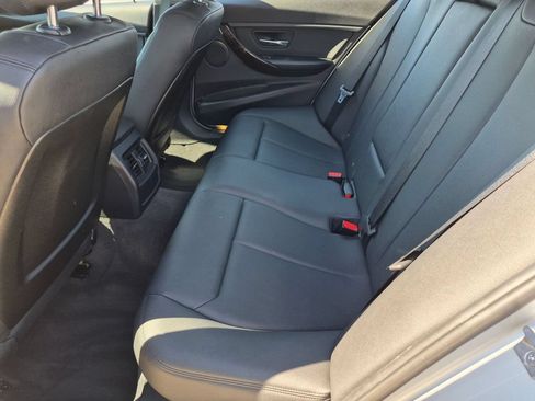 Used 2015 BMW 320i xDrive Sedan AWD/4WD image 10