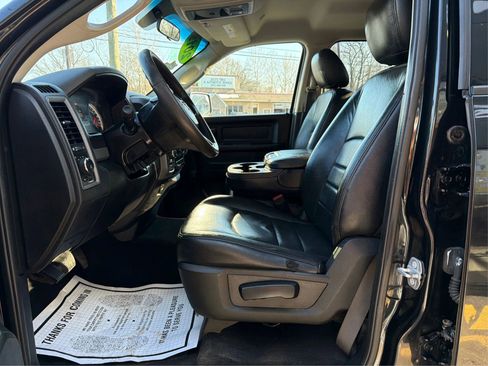 Used 2019 RAM 1500 Express w/ Express Value Package image 19