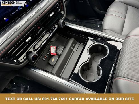 Used 2025 Chevrolet Suburban RST image 26