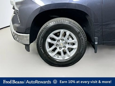Used 2023 Chevrolet Silverado 1500 LT AWD/4WD image 36