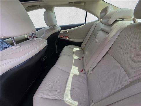 Used 2010 Lexus HS 250h Premium image 10