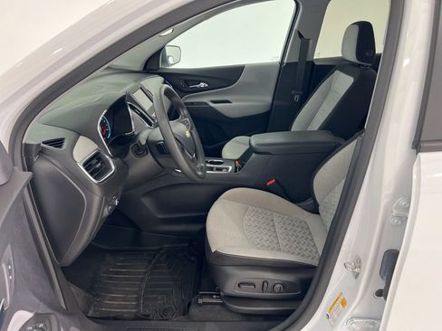 Used 2023 Chevrolet Equinox LS w/ LS Convenience Package FWD image 18