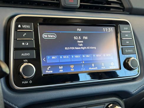 Used 2025 Nissan Versa SV FWD image 20
