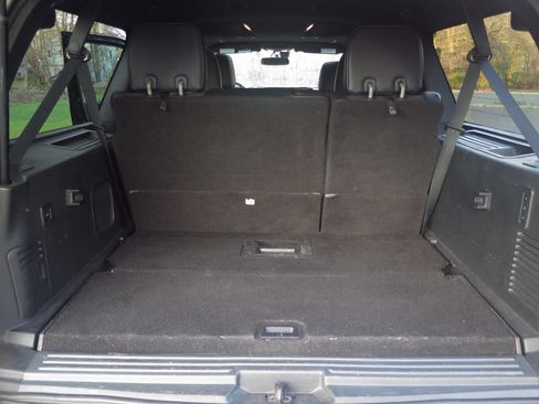 Used 2016 Ford Expedition EL Limited image 13