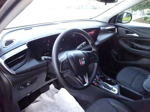 Used 2024 Buick Encore GX Preferred FWD image 12