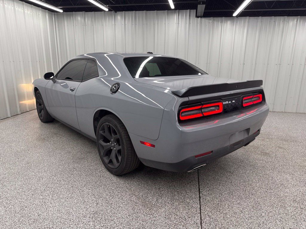 Used 2020 Dodge Challenger SXT w/ Blacktop Package RWD image 4