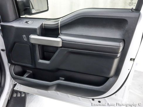 Used 2019 Ford F150 Raptor w/ Equipment Group 801A Mid image 30