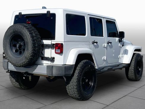 Used 2015 Jeep Wrangler Unlimited Sahara w/ Max Tow Package image 13