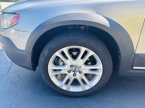 Used 2016 Volvo XC70 T5 Platinum w/ Protection Package image 29