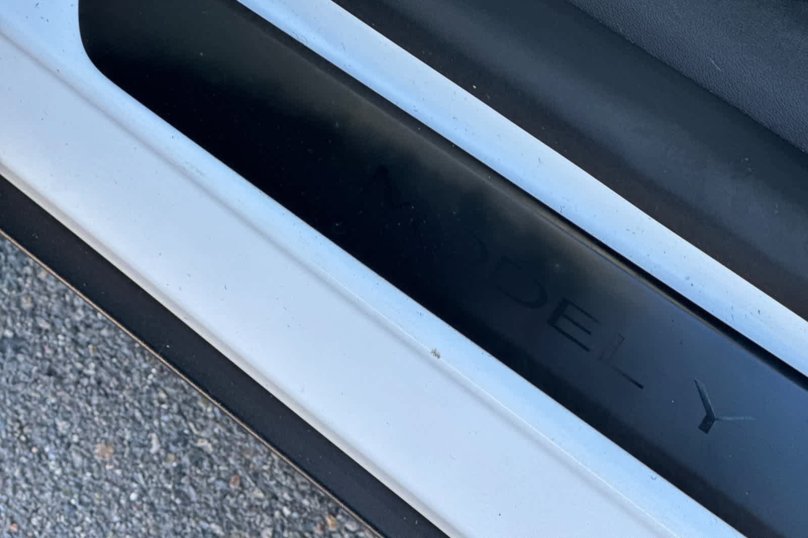 Used 2021 Tesla Model Y Long Range AWD/4WD image 31