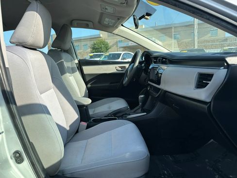 Used 2016 Toyota Corolla LE FWD image 23