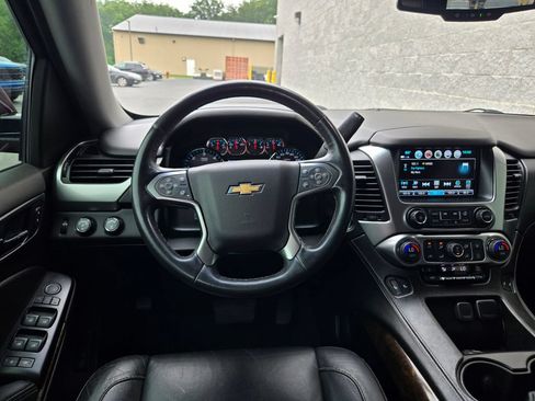 Used 2019 Chevrolet Suburban LT AWD/4WD image 37
