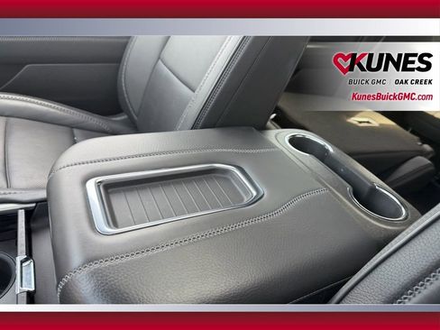 Used 2023 GMC Yukon XL Denali w/ Denali Reserve Package image 22