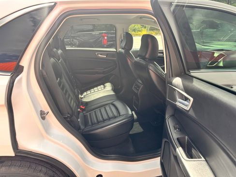 Used 2024 Ford Edge SEL AWD/4WD image 6