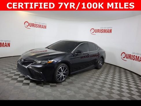 Used 2024 Toyota Camry SE FWD image 5