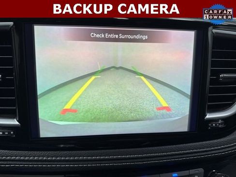 Used 2024 Chrysler Pacifica Limited image 4