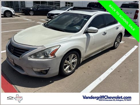 Used 2015 Nissan Altima 2.5 SL w/ Technology Package FWD image 1
